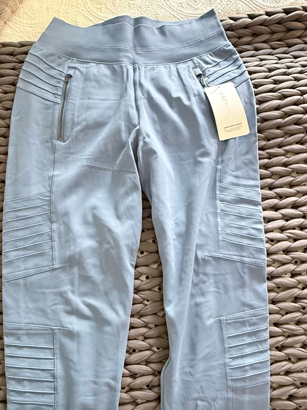 Athleta Venice moto jogger. NWT. Size med